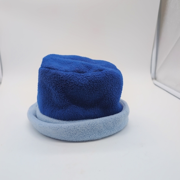 Debbie Filter Alaska Blue Fleece Bucket Hat with Bluebird Embroidery - Picture 4 of 8